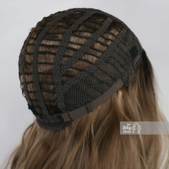 Long Dark Roots Ashy Blonde Ombre Wavy Wig | Esther - Picture 5 of 6